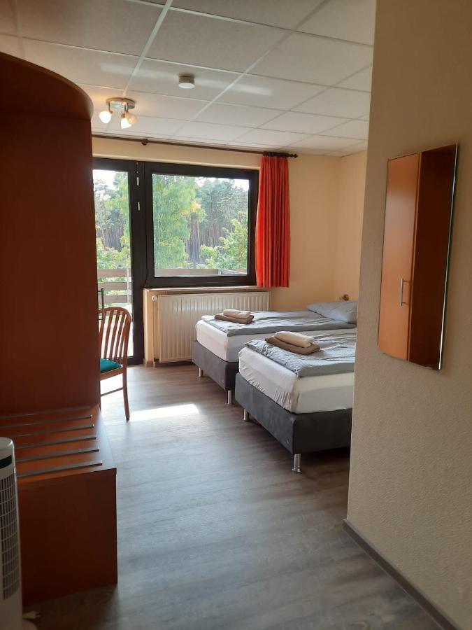 Hotel-Restaurant Hubertus Brome Bagian luar foto