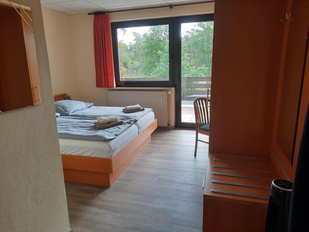 Hotel-Restaurant Hubertus Brome Bagian luar foto