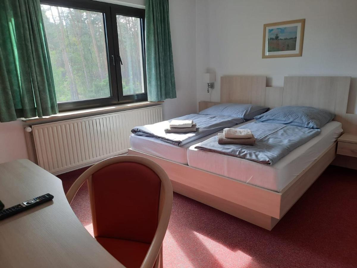Hotel-Restaurant Hubertus Brome Bagian luar foto