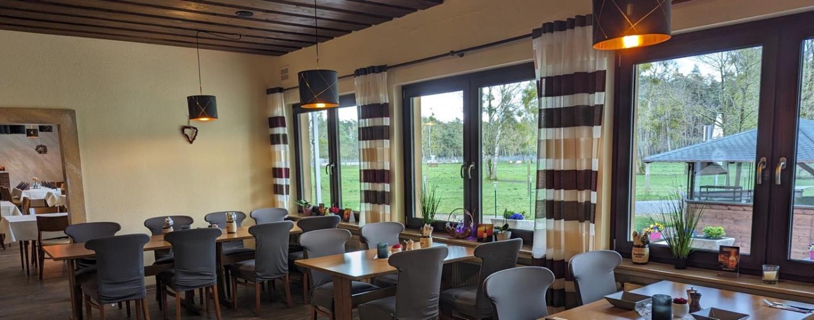 Hotel-Restaurant Hubertus Brome Bagian luar foto