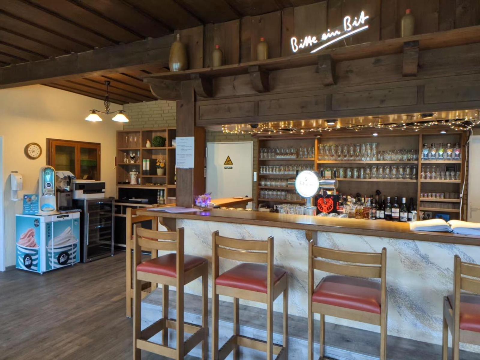 Hotel-Restaurant Hubertus Brome Bagian luar foto